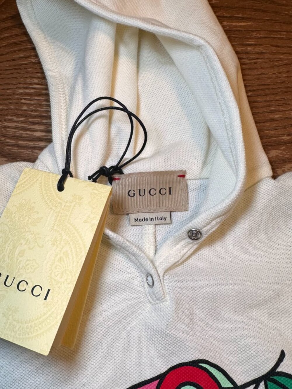 Gucci Baby Hooded Romper Cake Cherry Print White NWT Made in Italy - Picture 3 of 6